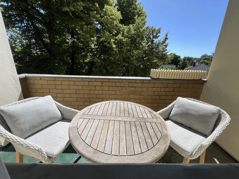 Möblierte Wohnung mit drei Zimmern sowie Balkon und EBK in Berlin — photo 1